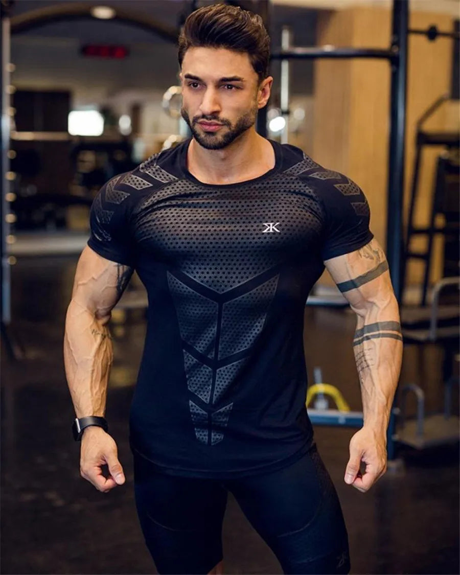 Compression Quick dry T-shirt Men Running Sport Skinny Short Tee Shirt Male Gym Fitness Bodybuilding Workout Black Tops Clothing