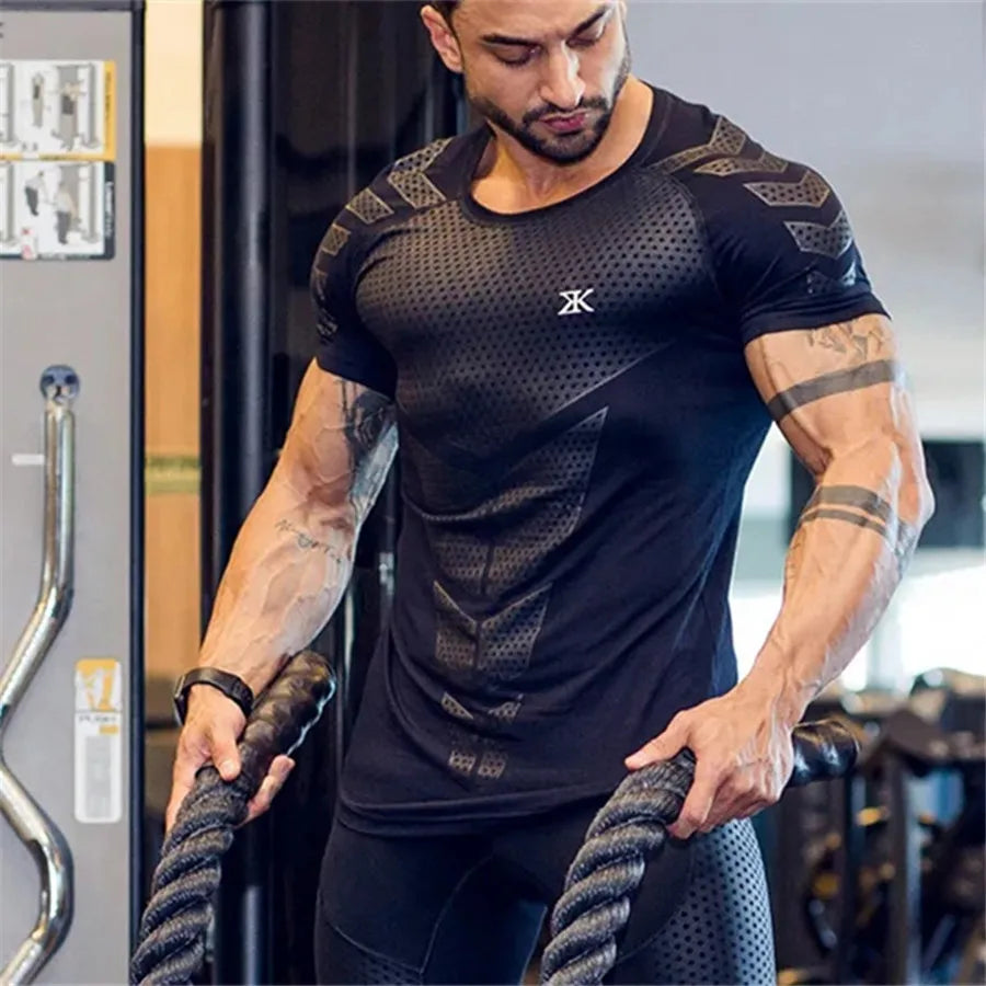 Compression Quick dry T-shirt Men Running Sport Skinny Short Tee Shirt Male Gym Fitness Bodybuilding Workout Black Tops Clothing